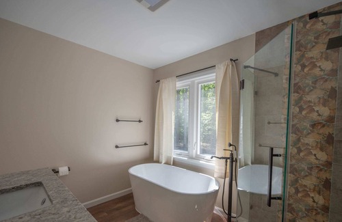 Mount Sunapee House | Sunapee Mountain Retreat