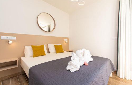Adeje Hotel | Suncanarias Hotel Adeje Plaza