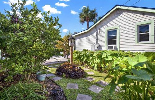 Tybee Island House | Suncatcher Cottage 1508-2nd Avenue A
