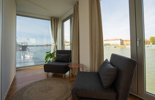Bratislava Apartment | Sundeck botel