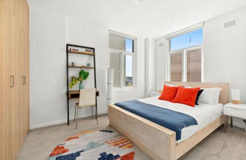 Bondi Apartment | Sundeck Surfscape - Upbeat Beachside Living in Bondi
