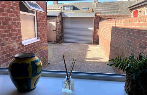 Sunderland House | Sunderland 2 bed Easy Access to Whole City