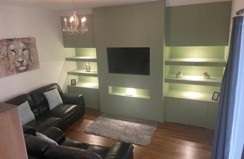 Sunderland House | Sunderland Self Catering 2 - Violet Cottage Free Parking