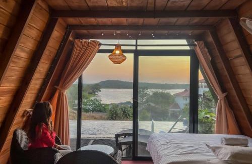 Habarana Hotel | Sundown Lake Hotel & Spa