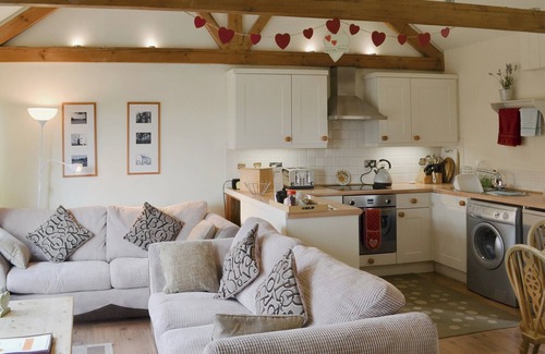 Alford Cottage | Sunflower Holiday Cottage