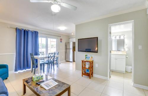 Whitney Beach Apartment | Sunlit Longboat Key Escape with Private Resort Beach