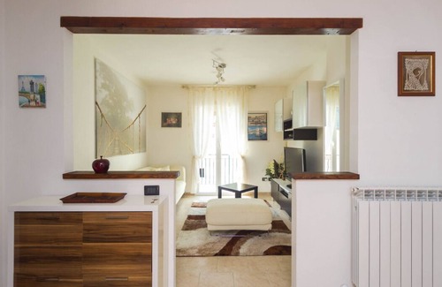 Mezzanego Apartment | Sunlit Modern Apartment BUBU CASA