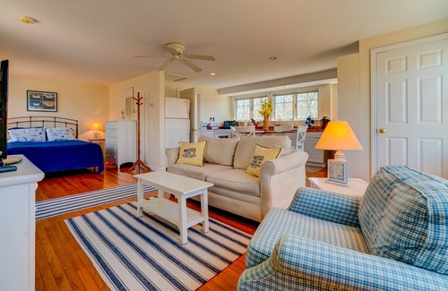 Edgartown Apartment | Sunlit woodland view studio with private deck & WiFi - near beaches/trails/town