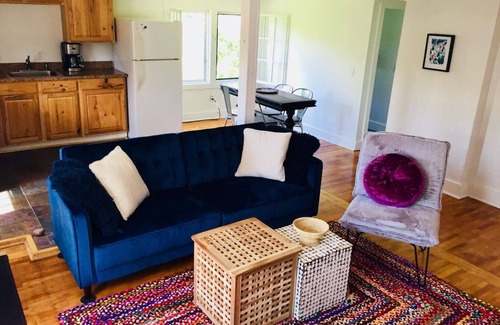 Stowe Apartment | Sunny 2 Bdrm - Mtn Views, Close to Everything!
