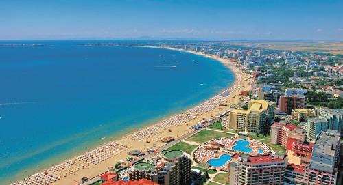 Sunny Beach Apartment | Sunny and cosy appartment in Admiral Plaza hotel