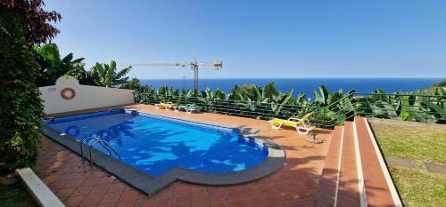 Arco da Calheta Apartment | Sunny Arco Retreat