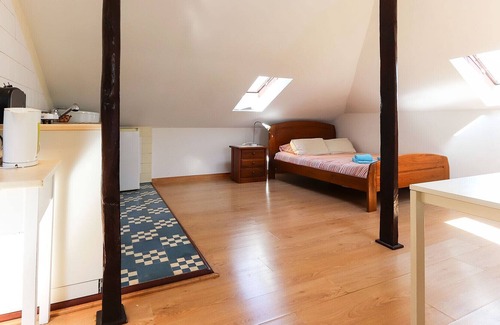Santa Isabel Apartment | Sunny Attict Loft by Homing