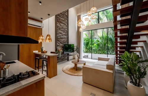 Berawa Villa | Sunny Cuddles