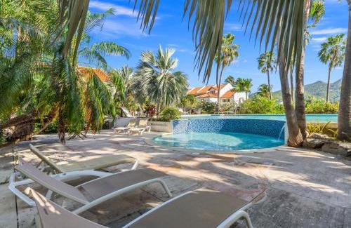 Simpson Bay House | Sunny Days at Simpson Bay Yacht Club