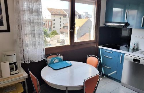 Le Touquet-Paris-Plage Apartment | SUNNY DAYS - App 60 m2 avec balcon, 4 pers, 3e étage, au calme et ensoleillé