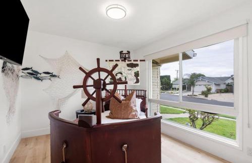 Placentia House | Sunny Daze - Heated Pool - Billiards - Games