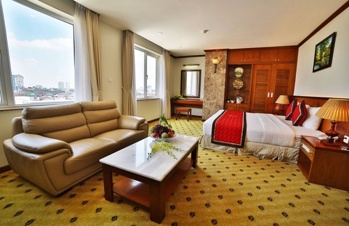 Ngoc Khanh Hotel | Sunny Hotel 1