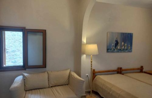 East Mani Apartment | Sunny Kotronas Tower