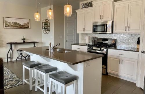 St. George Villa | Sunny Ledgeview Retreat