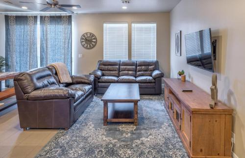 St. George Villa | Sunny Ledgeview Retreat