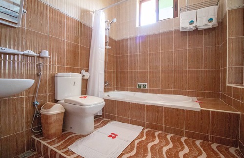 Uroa Resort | Sunny Palms Beach Bungalows