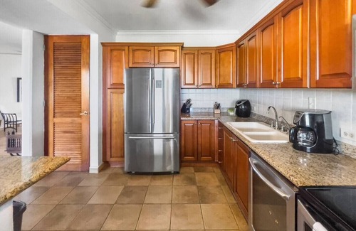 Guzman Abajo Apartment | Sunny Rio Mar Escape W/Balcony, Beach & Pool
