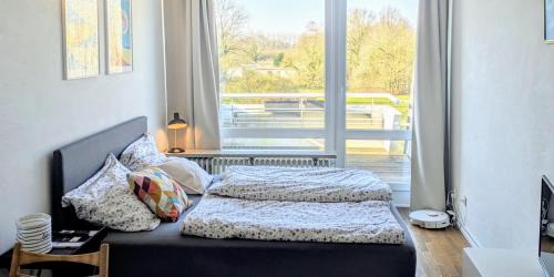 Schilksee Apartment | Sunny Seaside Apartment Kiel