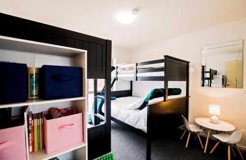 Echuca Hotel | Sunny Shackell - Echuca Moama Holiday Accommodation