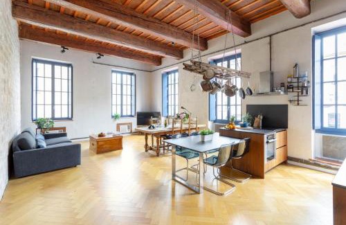 Opera Apartment | Sunny Stylish Spacious Loft in Old-Port