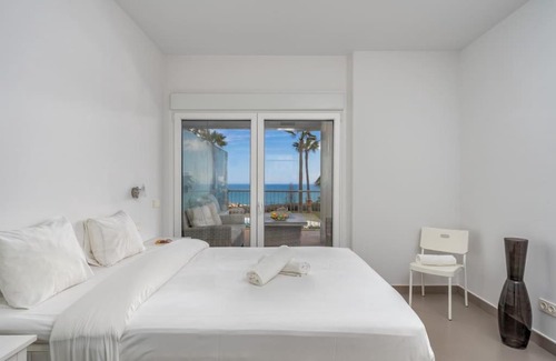 La Capellania Apartment | Sunny terrace with Jacuzzi by Costarentals- Ref 26