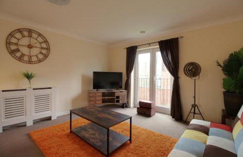 Wakefield Apartment | Sunnydale Serviced Apartments - Central Wakefield, spacious apartment