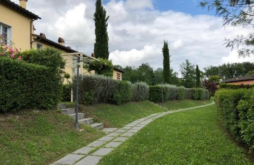 Lucca House | SunnySide Pool and relax in Lucca hills