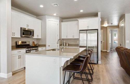 Washington House | Sunnyside Retreat at Escondido townhouse