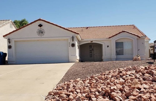 Sunridge Estates House | Sunridge Estates Home close to Laughlin, River and Lake Mohave.