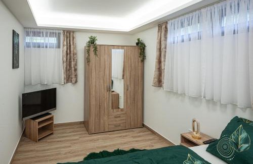 Rakoshegy Apartment | Sunrise Airport Inn - Free Parking