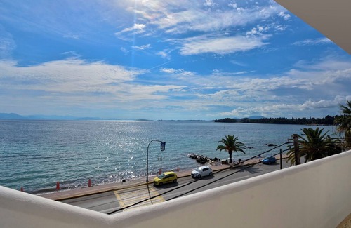 Ipsos Apartment | Sunrise