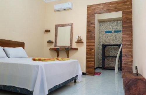 Tukad Mungga Bed & Breakfast | Sunrise Lodge & Lounge