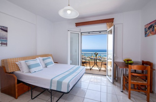 Sfakaki House | Sunrise Studios & Apartments