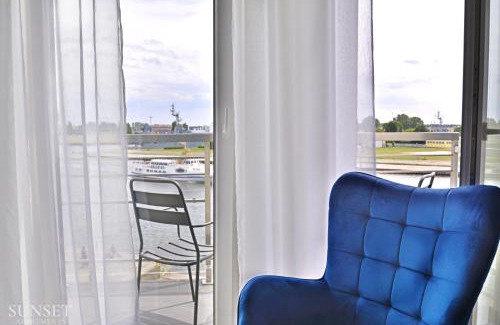 Swinoujscie Apartment | Sunset Apartments - Villa Concha - PARKING - widok na port!