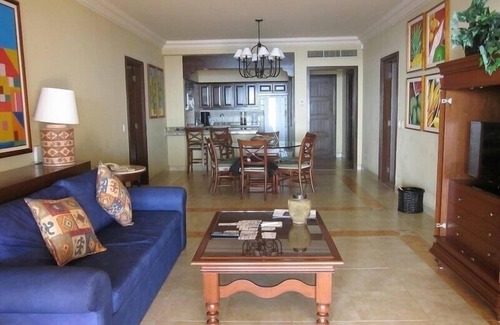 Paraiso Escondido Resort | Sunset Beach Presidential Suite. Charming 2-bedroom resort Cabo San Lucas