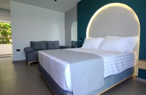 Qeparo House | Sunset Boulevard Hotel