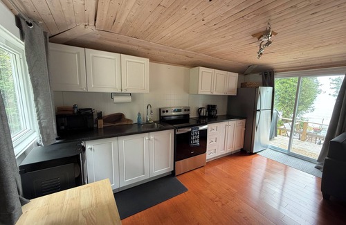 Saugeen 29 Cottage | Sunset Cottage -Discover your lakeside paradise on Lake Huron