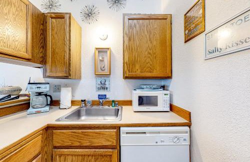Ocean Shores Apartment | Sunset Dunes