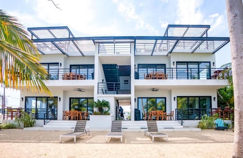 Placencia Apartment | Sunset Gecko Condo - 2B