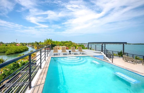 Placencia Apartment | Sunset Gecko Condo - 2B