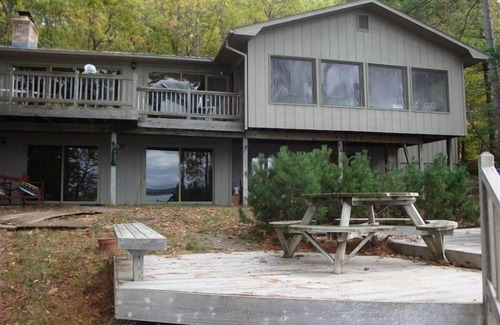 Indian River House | SUNSET LAKEFRONT HOME ON MULLETT LAKEnRenting yearly from May through October