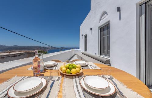 Milos Villa | Sunset Mansion