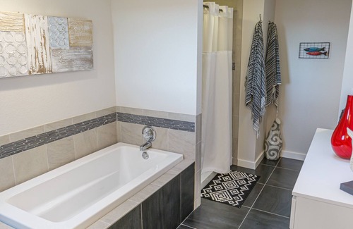 Des Moines House | Sunset Paradise With Amazing Ocean View only 30 mins. South of Downtown Seattle!