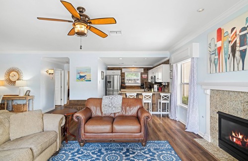 Dadeville Condo | Sunset Point on Lake Martin. Fantastic Views! Great for families!