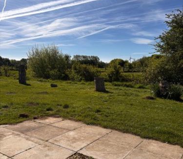 Grimsby Resort | Sunset Retreat